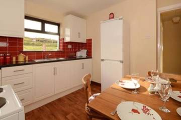 Holiday Home for 6 People in Glenties, County Donegal, Photo 2