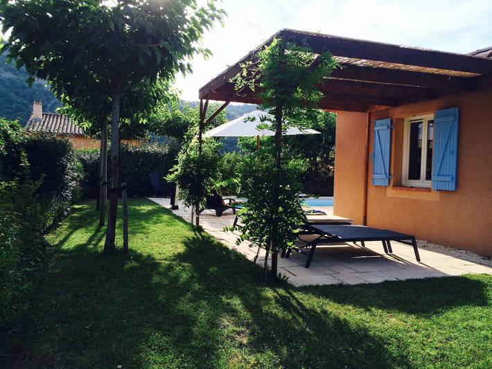 Gîte pour 8 personnes, avec piscine, animaux acceptés