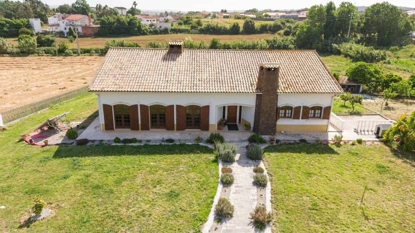 Apartamento de férias para 8 pessoas, com Varanda e Terraço e ainda Jardim and Piscina em Montemor-o-Velho