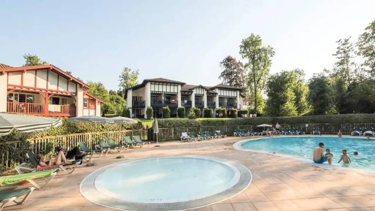 Ganze Ferienwohnung, Ferienwohnung für 6 Personen (35 m²) in Uhart-Cize in Uhart-Cize, Bayonne und Umgebung