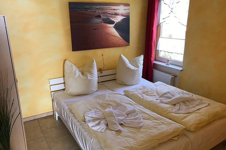 Ferienhaus für 6 Personen, mit Garten und Terrasse sowie Sauna in Göhren - 3