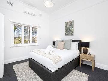 Vacation Rental for 4 Guests in Perth, Western Australia, Picture 2