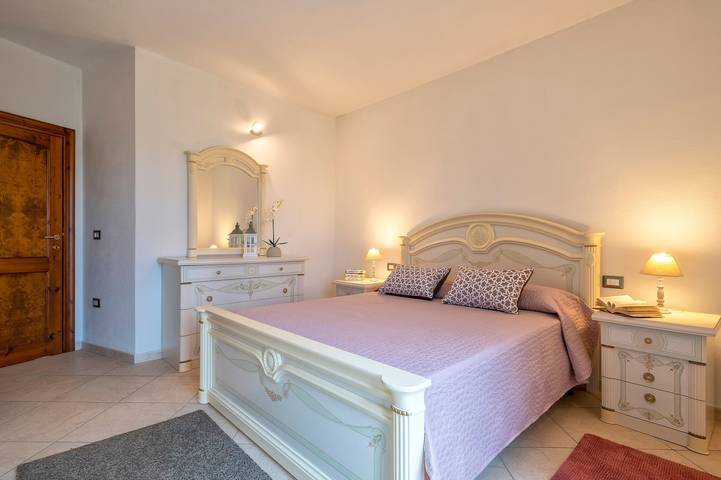 Casa vacanze 'Villa Cristina' con vista sulle montagne e balcone in Tergu, Provincia di Sassari