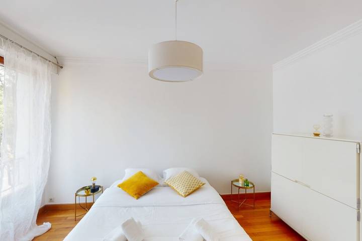 Gîte pour 5 personnes, avec terrasse, animaux acceptés dans Office De Tourisme Lac D Annecy Rive Plein Soleil - 2