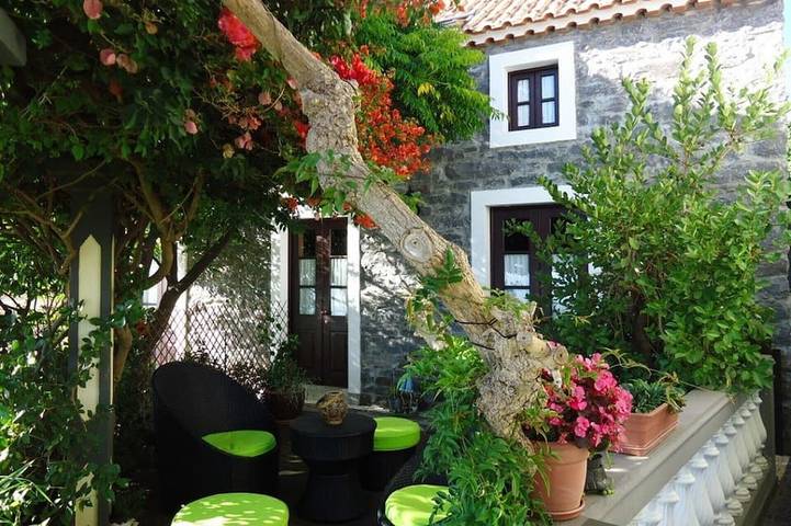 Gîte pour 3 personnes, avec balcon et jardin