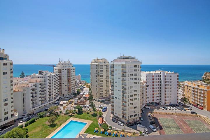 Apartamento para 5 personas, con balcón en Armação de Pera