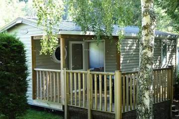 Mobil home pour 4 personnes à Champagnac-le-Vieux