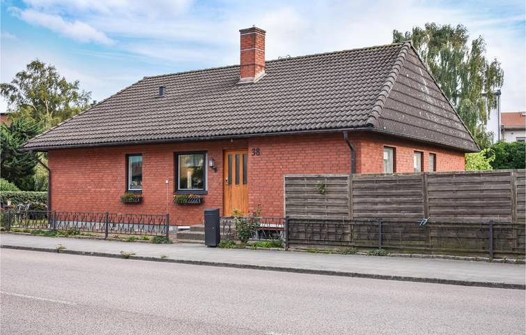 Ferienhaus für 10 Personen, mit Terrasse und Garten in Höganäs