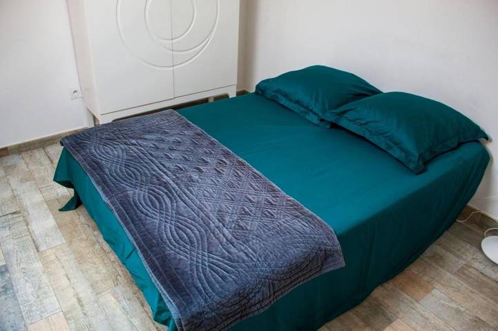 Gîte pour 4 personnes, avec piscine ainsi que vue et terrasse dans Tamaris - 3