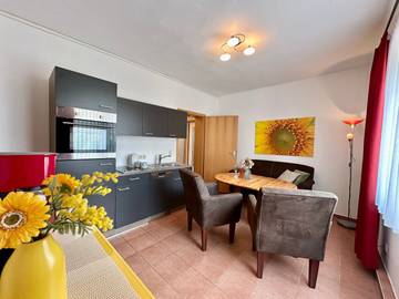 Ferienwohnung für 4 Personen, mit Ausblick und Garten in Middelhagen