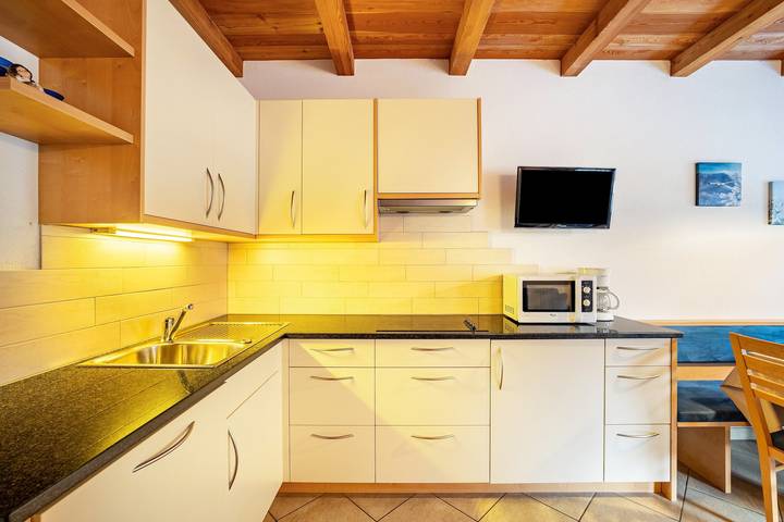 Appartamento intero, Appartamento 'Speckign 4' con vista sulle montagne, balcone e Wi-Fi in Cadipietra, Valle Aurina