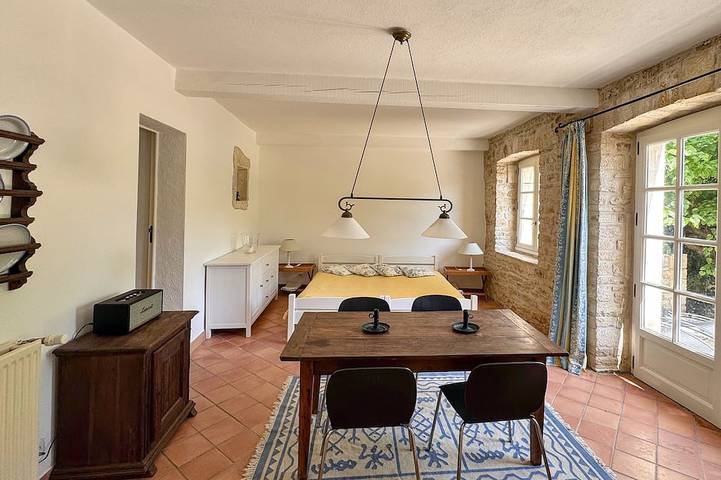 Gîte pour 2 personnes, avec jardin à Le Garn - 2