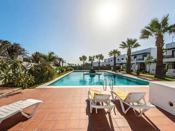 Casa rural para 4 personas, con jardín además de balcón y piscina en Haría - 2