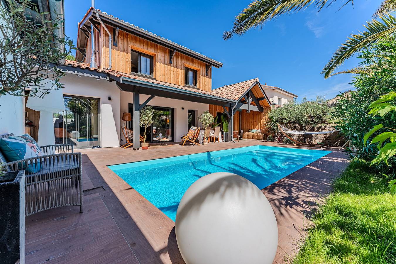 Villa 'Avec Piscine La Teste De Buch' com piscina privada, terraço privado e Wi-Fi in La Teste-de-Buch, Arcachon (Região)