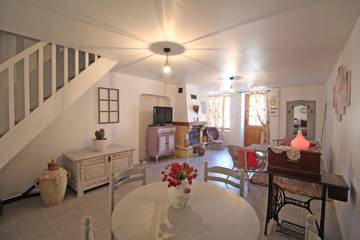 Gîte pour 4 Personnes dans Saint-Léger-Magnazeix, Région de Bellac, Photo 2