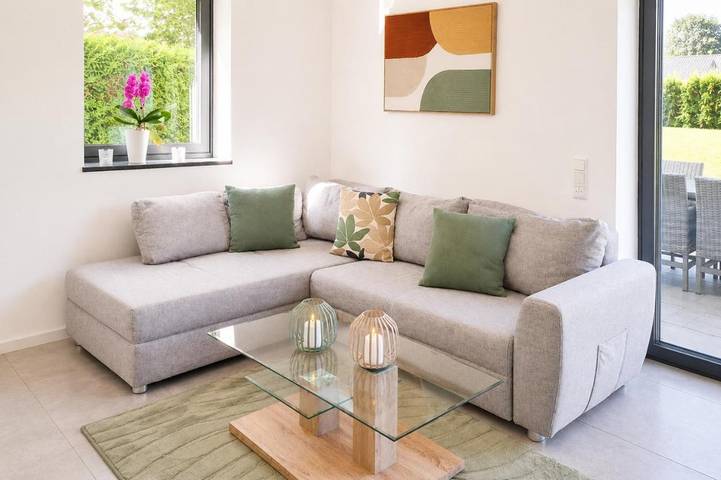 Ferienwohnung für 4 Personen, mit Terrasse und Garten sowie Ausblick in Roth