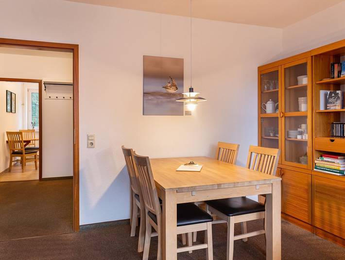 Ganze Wohnung, Lürßen: Wohnung in Wittdün auf Amrum am Kurpark - 4 Betten, Balkon, Strandnähe in Nordfriesische Inseln (Schleswig-Holstein) (Schleswig-Holstein), Wittdün