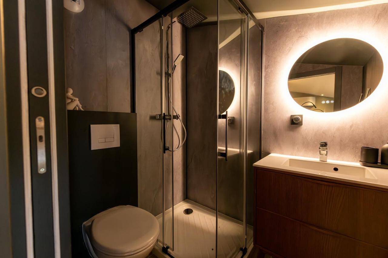 Deluxe One-Bedroom Apartment in Vourles, Lyon et ses environs
