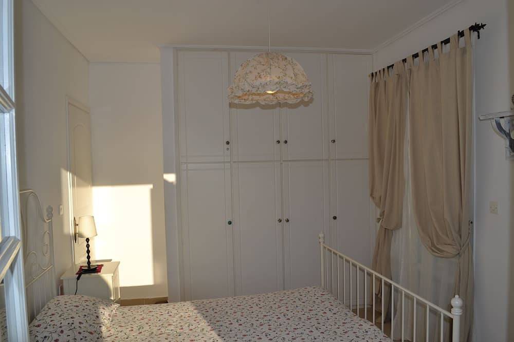 Appartement entier, Adamas: Maison de caractère in Milos