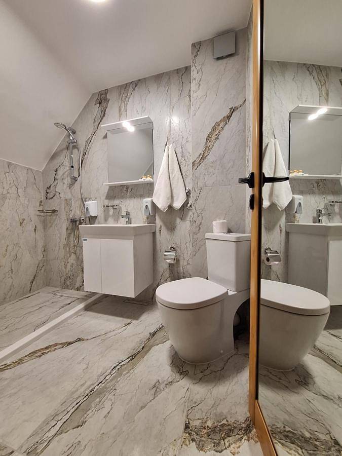 Hotel für 3 Personen, mit Garten - 1