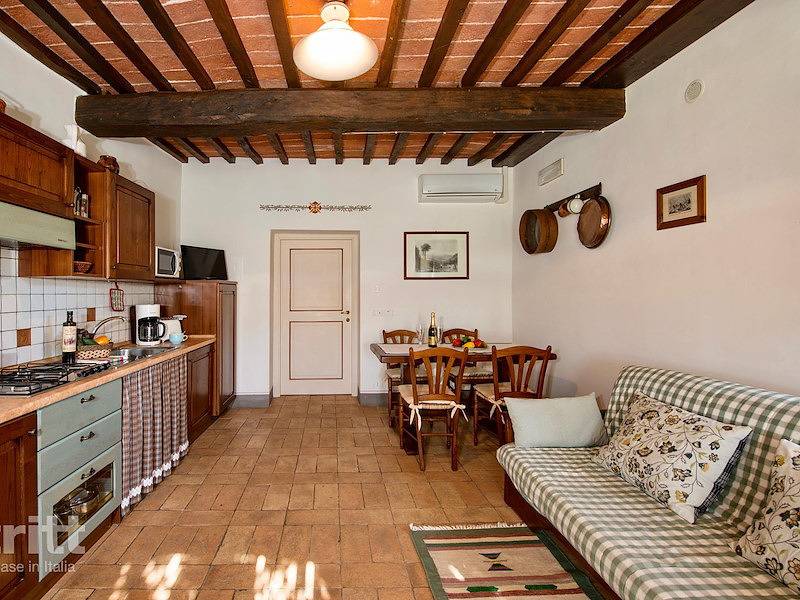 Tritt — Questo appartamento per quattro persone a Città della Pieve si trova su una collina tra gli ulivi in Città della Pieve, Perugia e dintorni