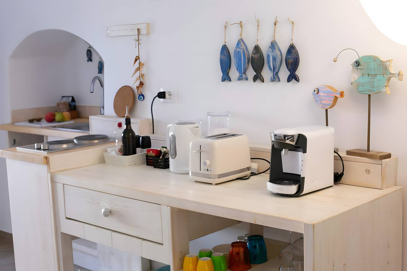 Apartment in A Hotel 'Fireplace' with Wi-Fi and Air Conditioning in Finikia, Santorini