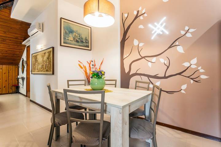 Hel lejlighed, Apartment 'Reale' with Private Terrace, Wi-Fi and Air Conditioning in Gravina di Catania, Catania Provinsen