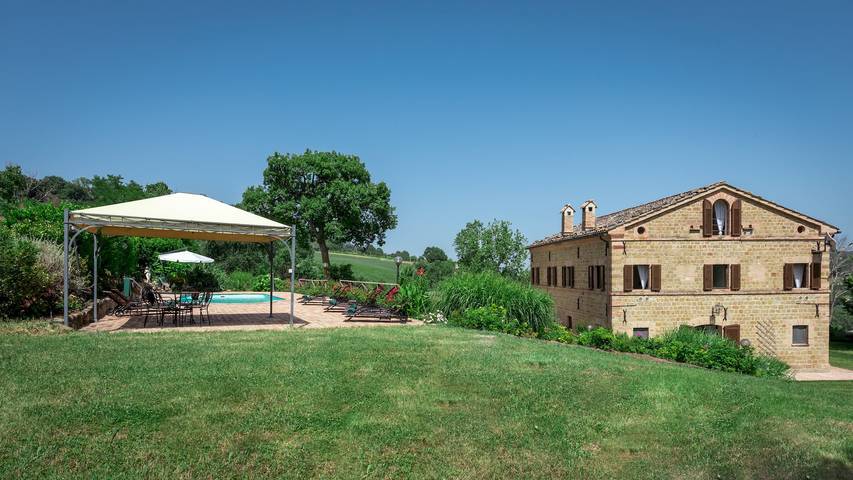 Casa vacanza per 12 persone, con Giardino a San Ginesio