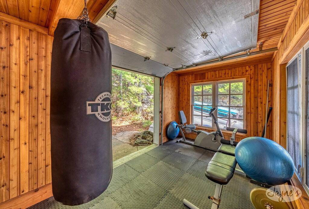 Private Island on Lake Muskoka! Cottage+guest house+bunkie! Sunsets! in Muskoka