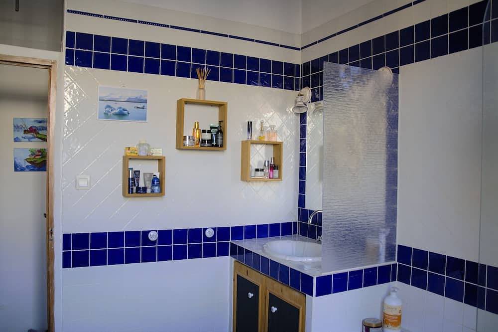 Apartamento entero, One bedroom appartment with rooftop - 15 min from Aix-en-Provence in Meyrargues, Region de Aix-en-Provence