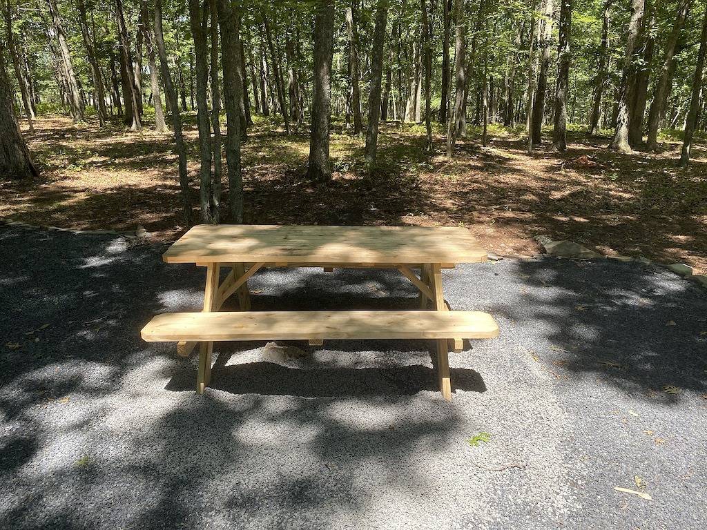 Bushkill Beauty-Hottub, Firepit, Lake in Lehman Township, Pike County