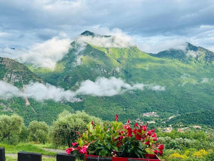 Location de vacances pour 9 personnes, avec vue et jardin, animaux acceptés à Lantosque - 3