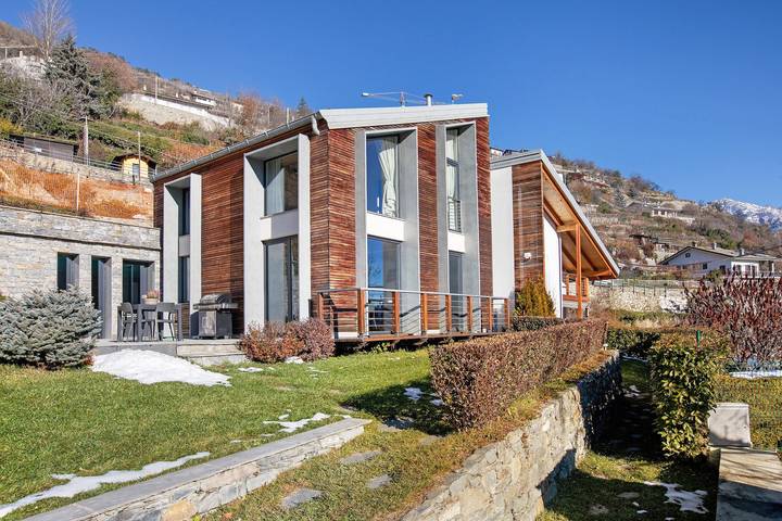 Villa 'La Maison Du Renard' con vistas a la montaña, Wi-Fi y aire acondicionado in Comune di Sarre, Alpes del Valais