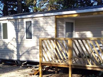 Camping pour 4 Personnes dans Noves, Région d'Arles, Photo 1