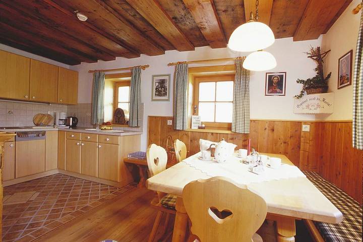 Chalet für 5 Personen, mit Whirlpool und Garten sowie Sauna in Flachau - 4