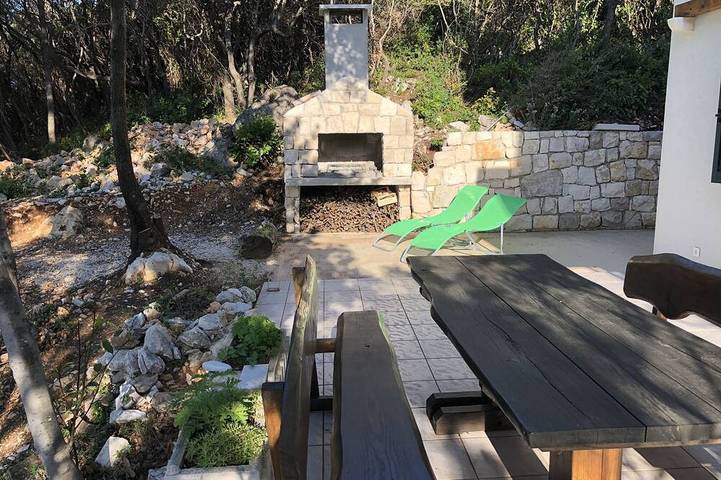 Ganze Wohnung, 2-Zimmer-Ferienwohnung am Strand Kozarica, Mljet in Mljet