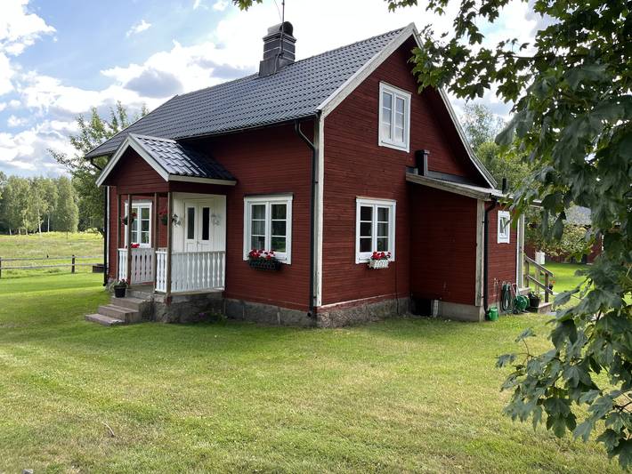 Villa for 6 people, with terrace and view as well as garden in Sweden