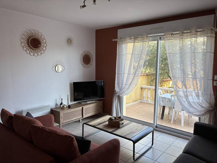 Gîte pour 4 personnes, avec terrasse à Pinet (homonymie) - 3