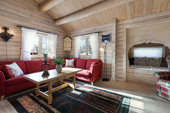 Holzhütte mit Panoramablick auf Spåtind in Etnedal
