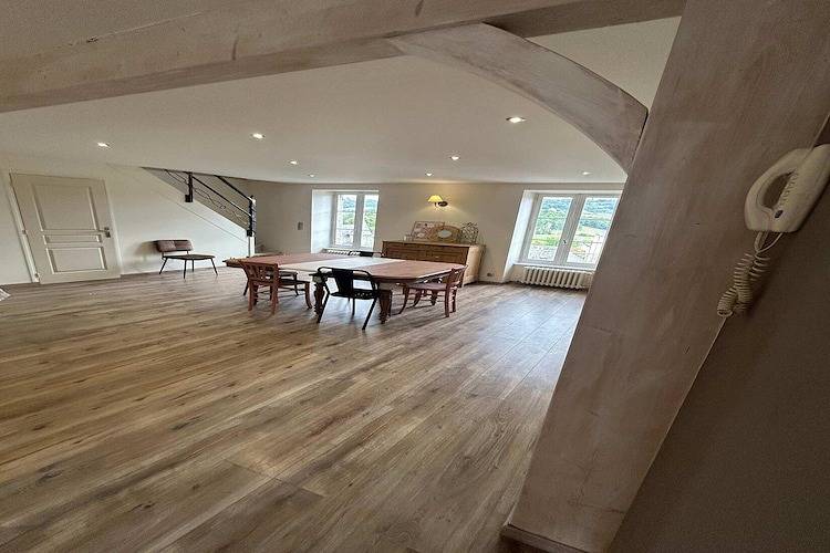 Apartamento entero, Amplio dúplex familiar en Murat Village in Parque Natural Regional Volcans d'Auvergne