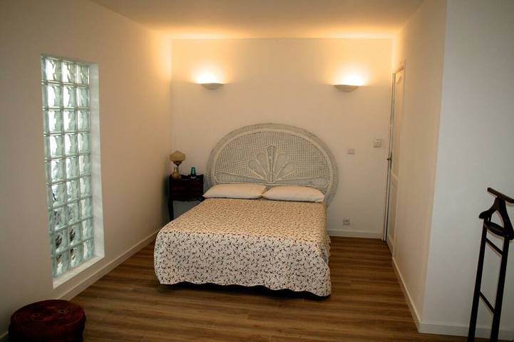 Gîte pour 4 personnes, avec terrasse et jardin à Méounes-lès-Montrieux - 3