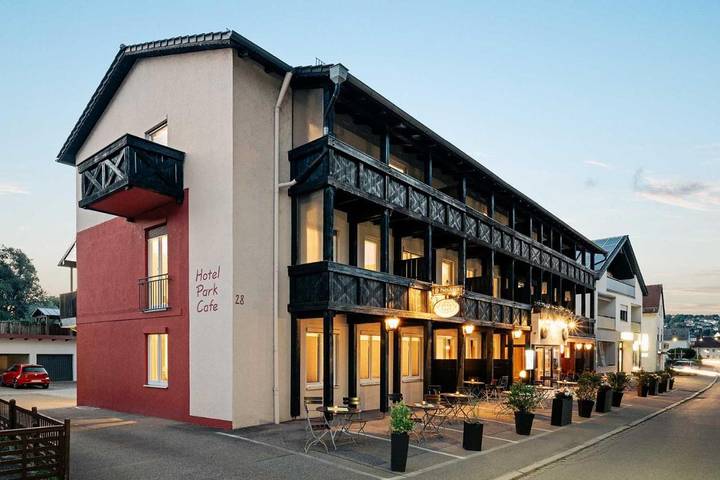 Hotel für 3 Personen, mit Sauna und Garten sowie Ausblick und Pool in Bad Abbach