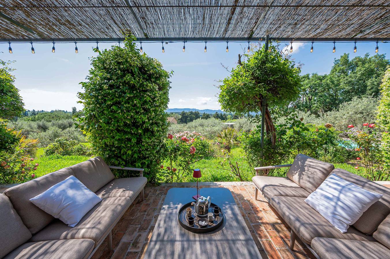 Le Mas Elaïa: Your Family Haven with Private Pool in Eyragues, Region de Arles