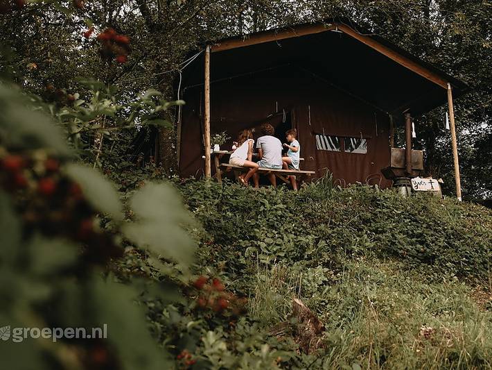 Vakantiehuis voor 25 personen, met Balkon/Terras en Terras in Nassogne