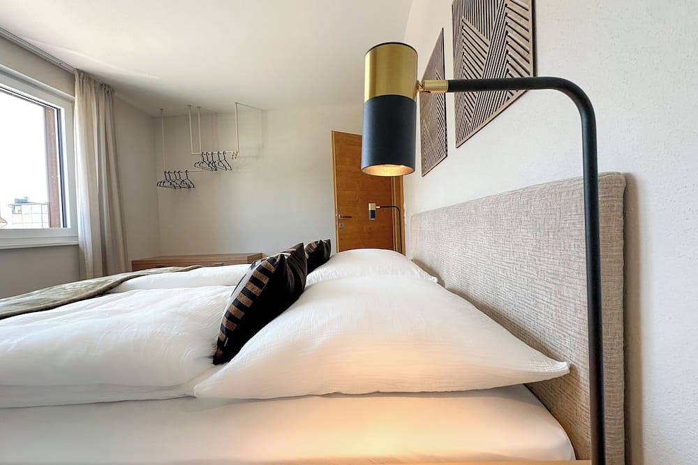 Ganze Wohnung, \"Seven\" - Premium Apartments Seekirchen, Modernes 3-Zi-Apartment mit Balkon in Seekirchen am Wallersee, Bezirk Salzburg-Umgebung