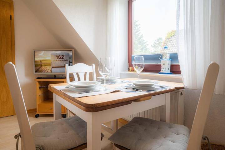 Ganze Ferienwohnung, Wohnung 3 "Steuermannskajüte" (Id 479) in St. Peter-Ording, Eiderstedt