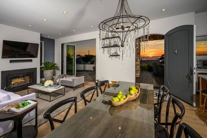 Vacation rental for 8 people, with yard and terrace in Del Mar