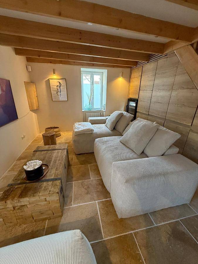 Maison de vacances pour 4 personnes, avec jacuzzi et terrasse