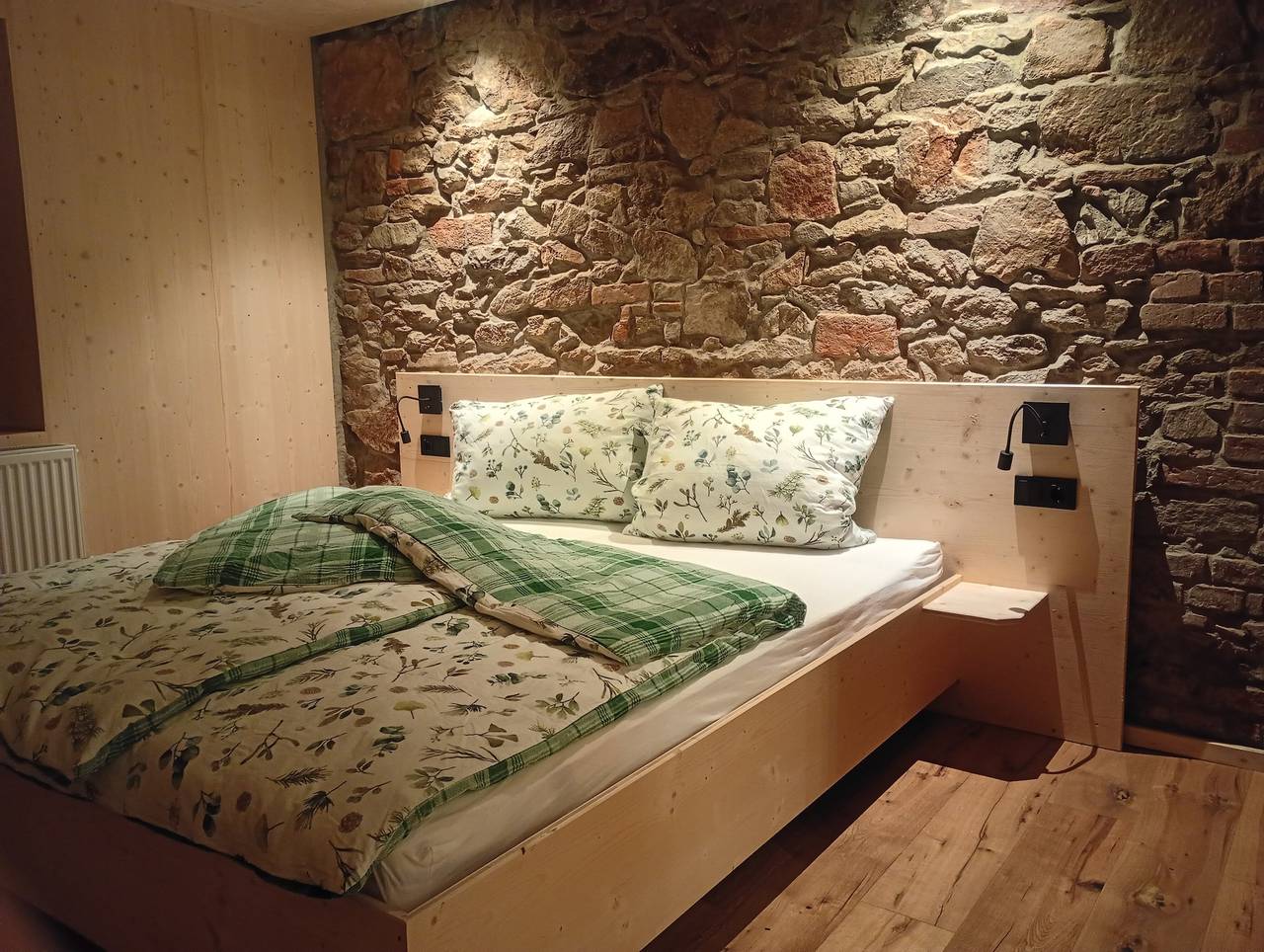 Ganze Wohnung, Ferienwohnung Hansemichelhof Schauinsland - modern,hell, hochwertig, Panoramablick, Garten mit Grill in Obermünstertal, Münstertal