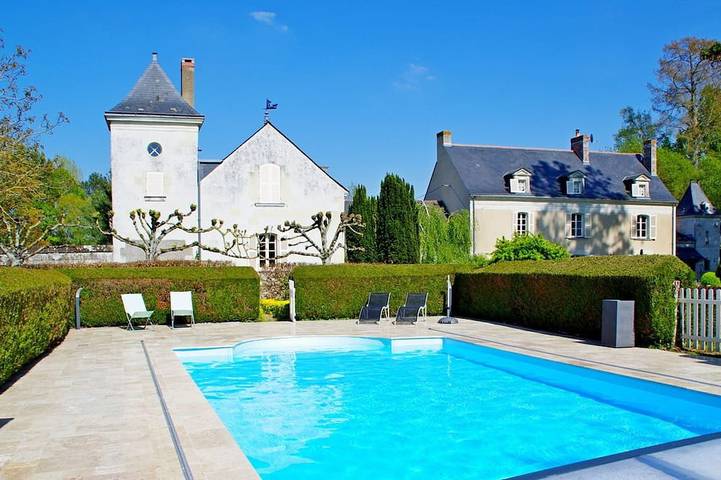 Chambre d’hôte pour 4 personnes, avec piscine à La Ménitré
